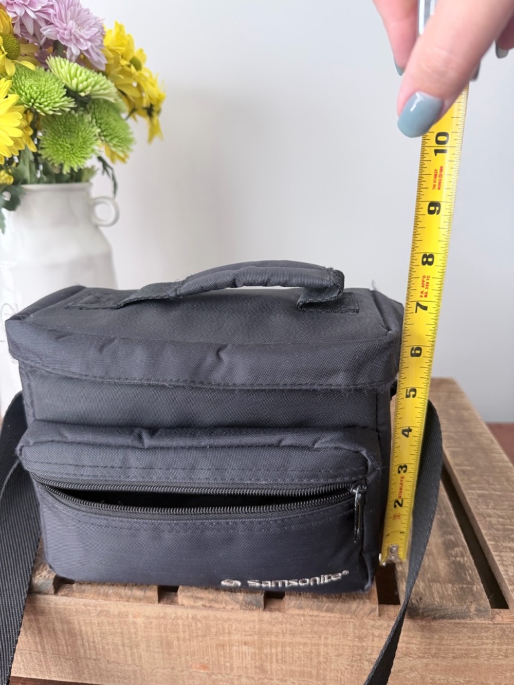 Samsonite Black Padded Messenger Camera Bag